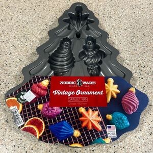 Nordic Ware Vintage Ornament Cakelet Pan